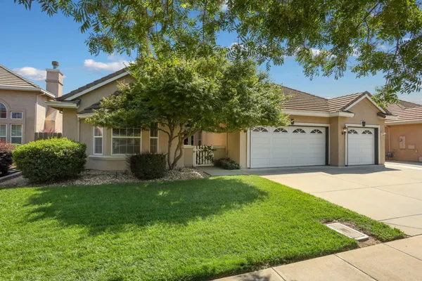 $599,900 | 3604 Hillglen Avenue, Modesto, CA 95355