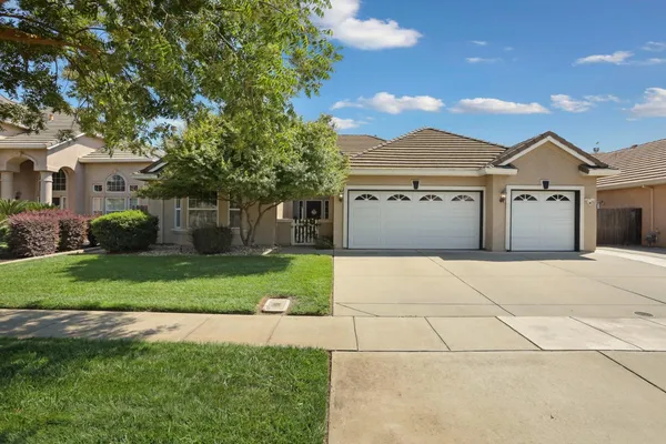 $599,900 | 3604 Hillglen Avenue, Modesto, CA 95355