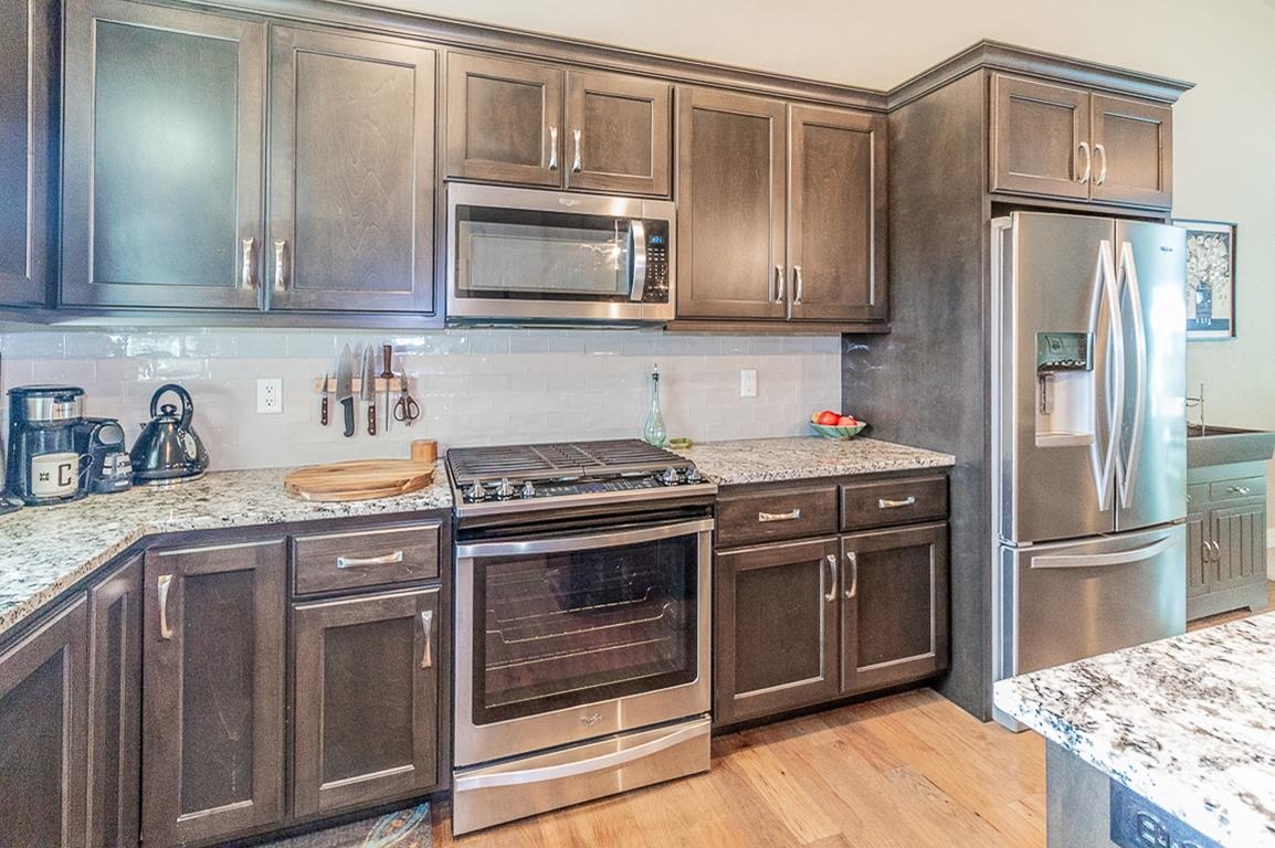 1857 Southbridge Road De Pere, WI 54115 - Photo 8 of 40