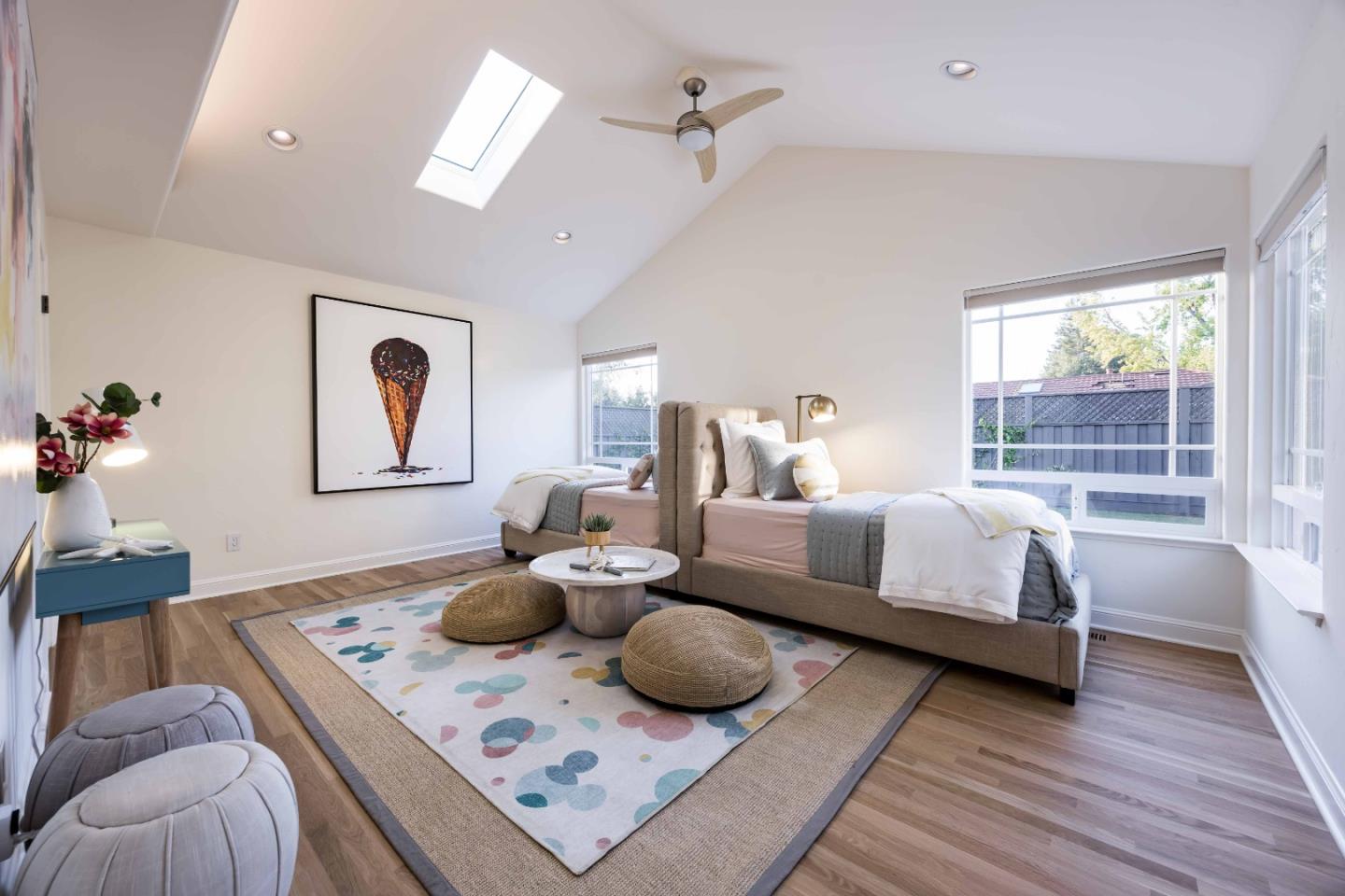 909 Clinton Road Los Altos, CA 94024 - Photo 12 of 26 Gallery Image 12