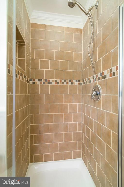 6332 Quinn Road Frederick, MD 21701 - Photo 12 of 30 Bath (Master)