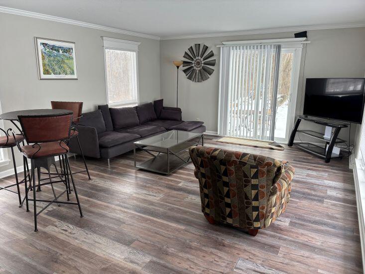 N64W21021 Mill Road Menomonee Falls, WI 53051 - Photo 11 of 40 FR-1
