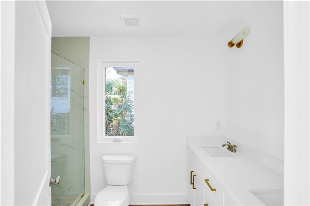 2832 Mitchell Place Decatur, GA 30032 - Photo 5 of 16