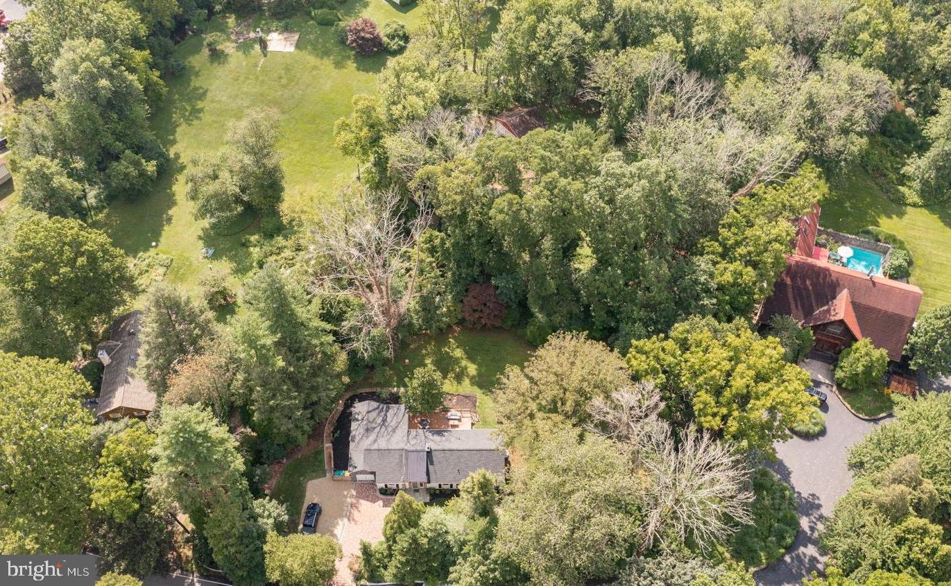 125 Upper Gulph Road Radnor, PA 19087 - Photo 78 of 83 Let's take a look up high again...