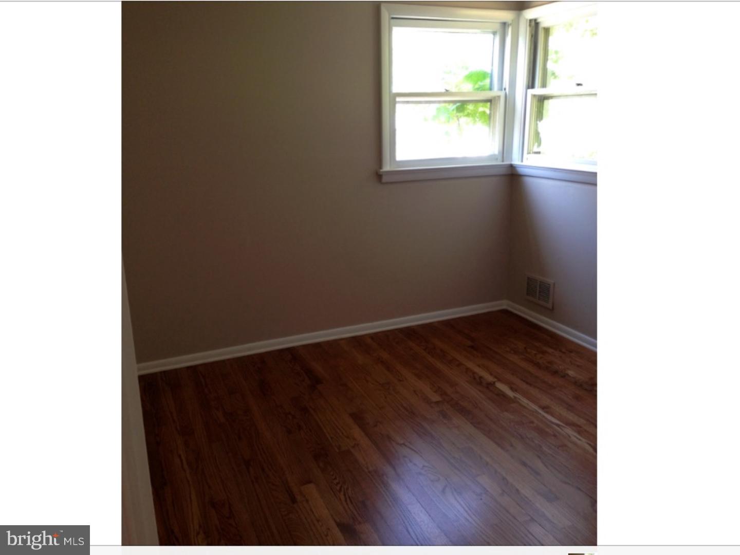 20 Petty Ridge Road Hamilton, NJ 08620 - Photo 3 of 15