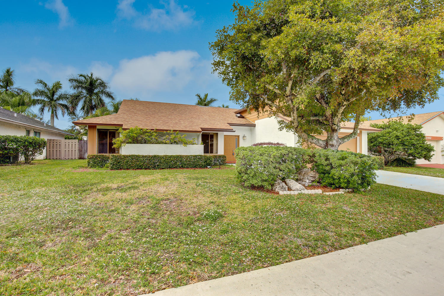 21481 Woodchuck Ct Boca Raton-large-001-