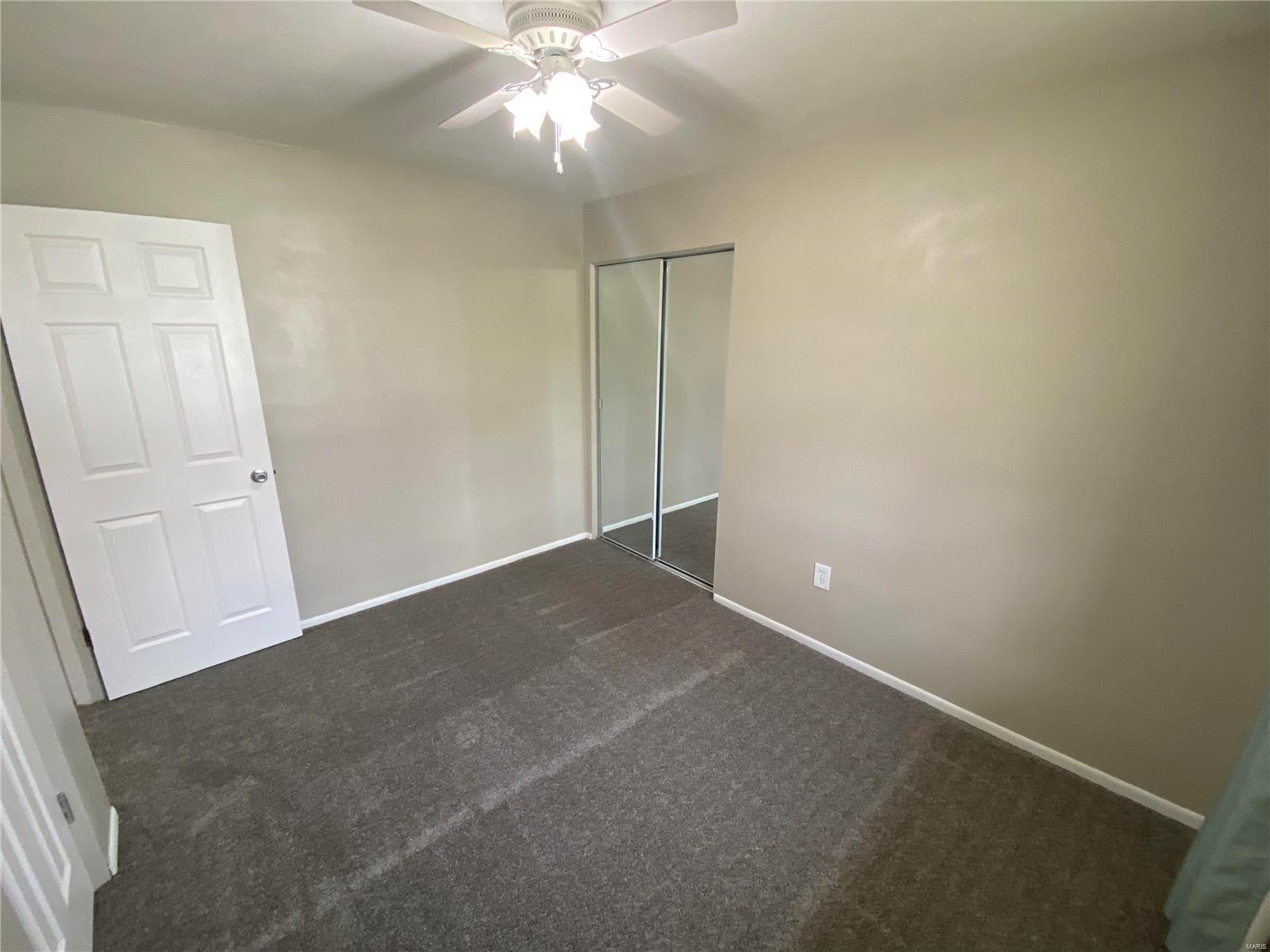 2221 Ridge Drive Alton, IL 62002 - Photo 13 of 16 Gallery Image 13