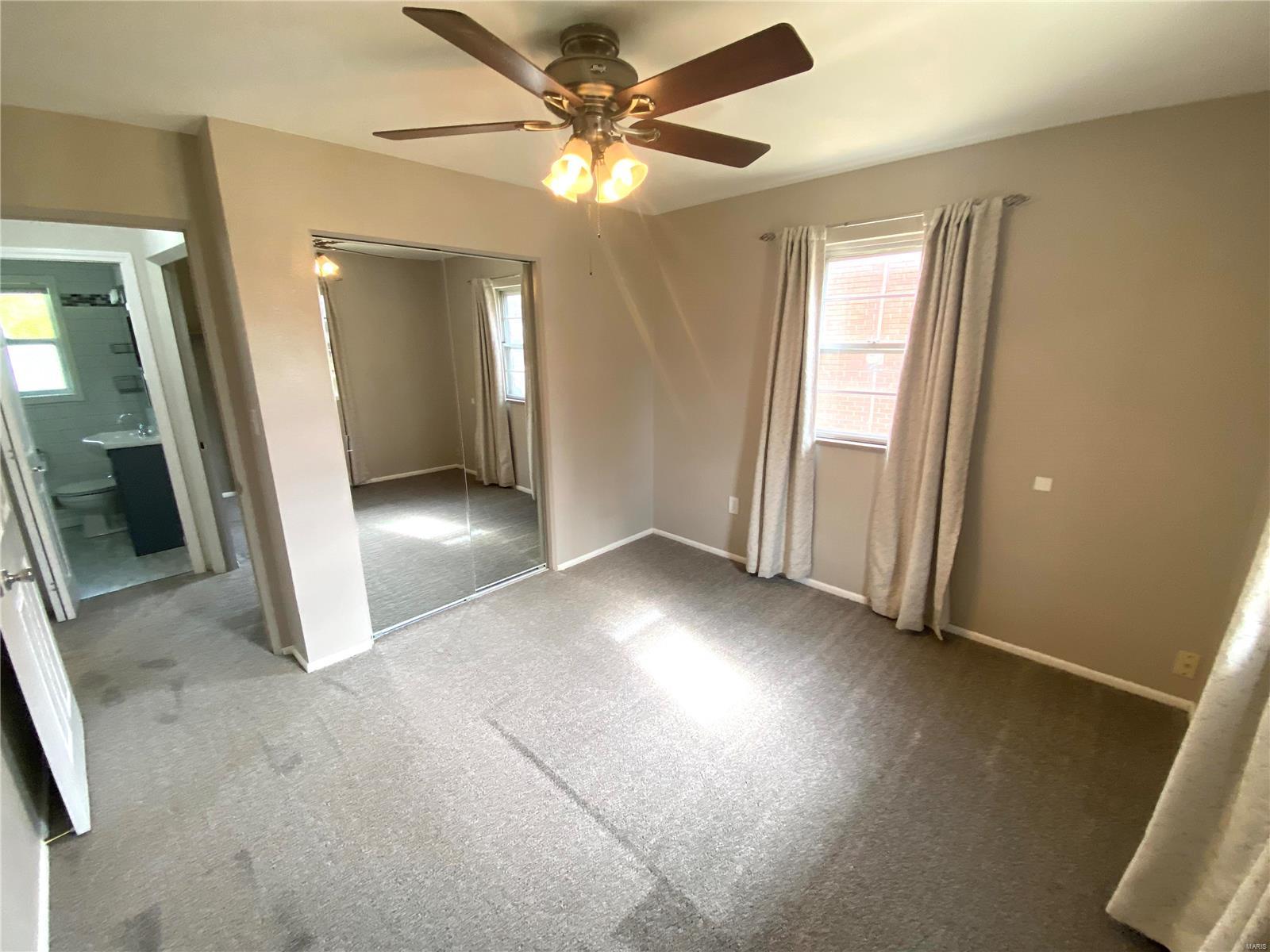 2221 Ridge Drive Alton, IL 62002 - Photo 10 of 16 Gallery Image 10