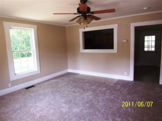 285 East Blue Ridge Street, Unit CHERRY STREET Pendleton, SC 29670 - Photo 3 of 12