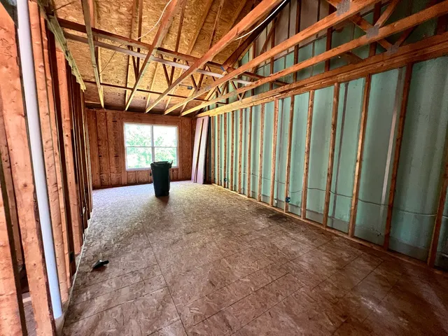 $1,220,000 | 340 North Wooster Street, Capron, IL 61012