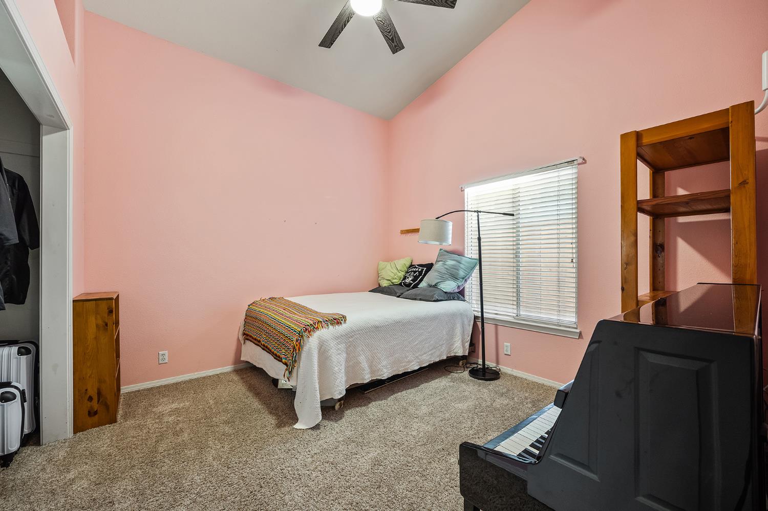 161 Sunset Street Kingsburg, CA 93631 - Photo 34 of 57