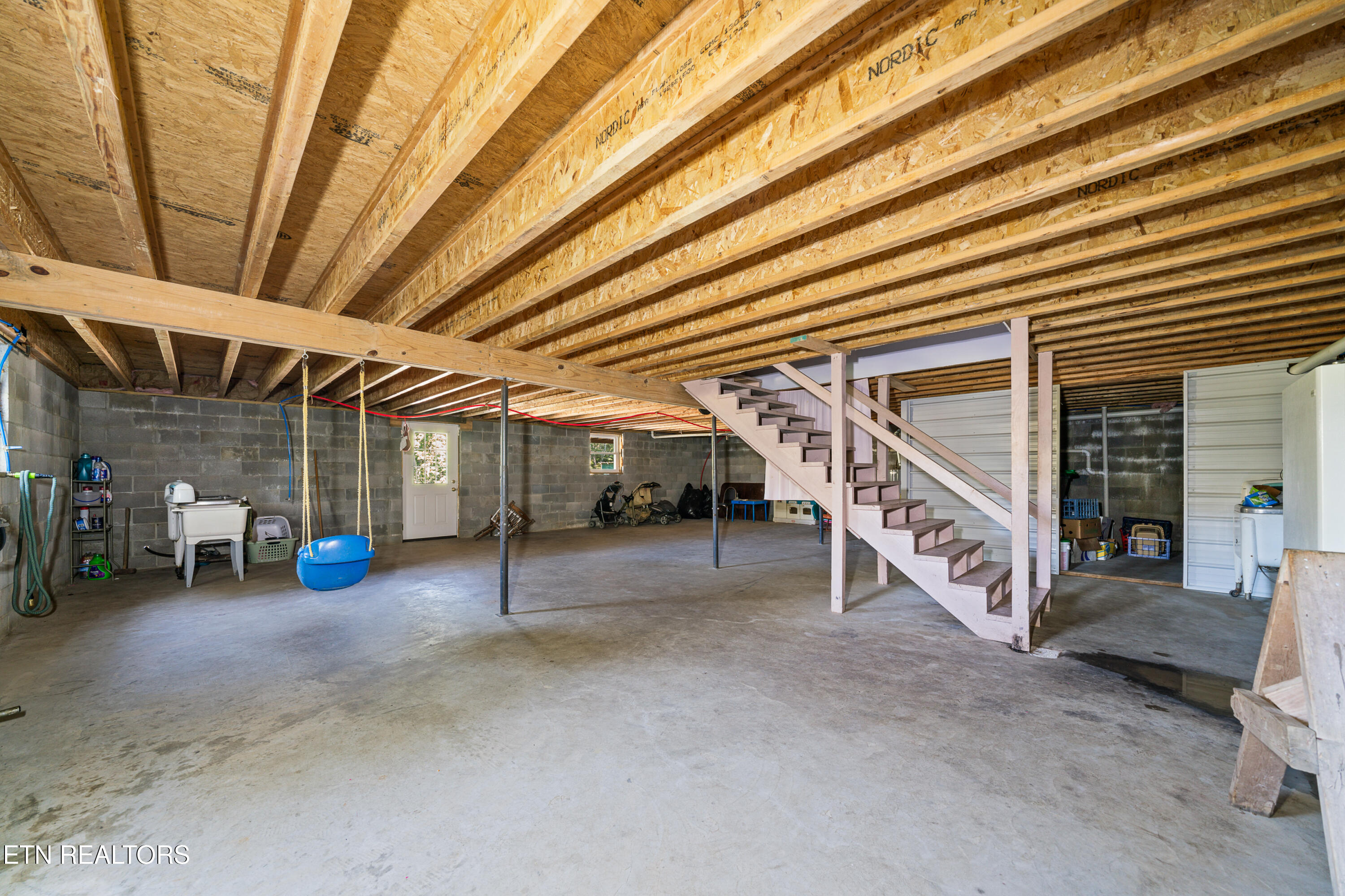 107 Cherry Street Deer Lodge, TN 37726 - Photo 29 of 60 29