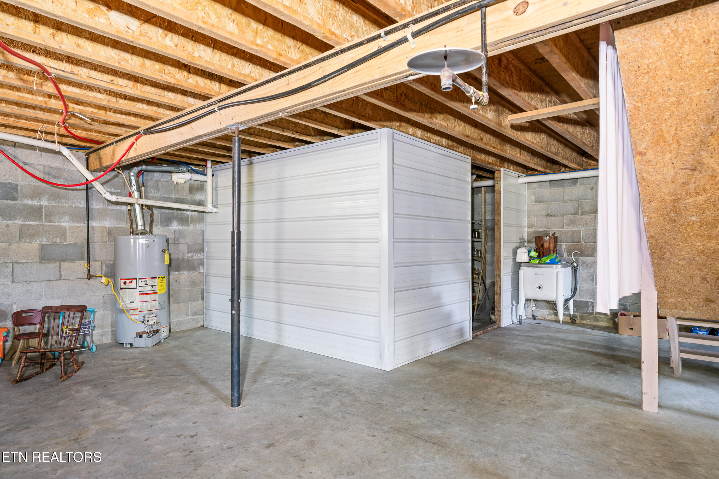 107 Cherry Street Deer Lodge, TN 37726 - Photo 32 of 60 32