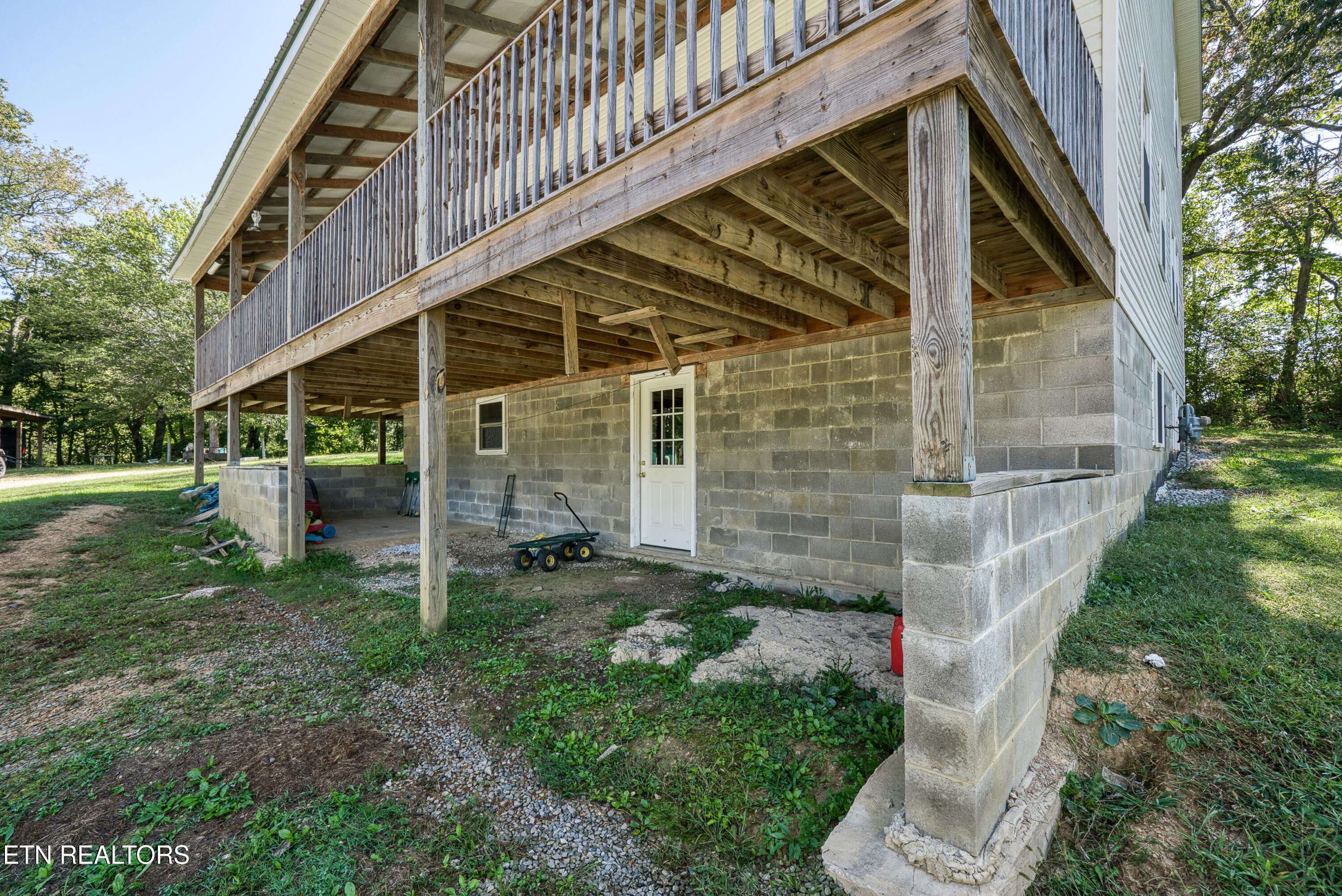 107 Cherry Street Deer Lodge, TN 37726 - Photo 40 of 60 40