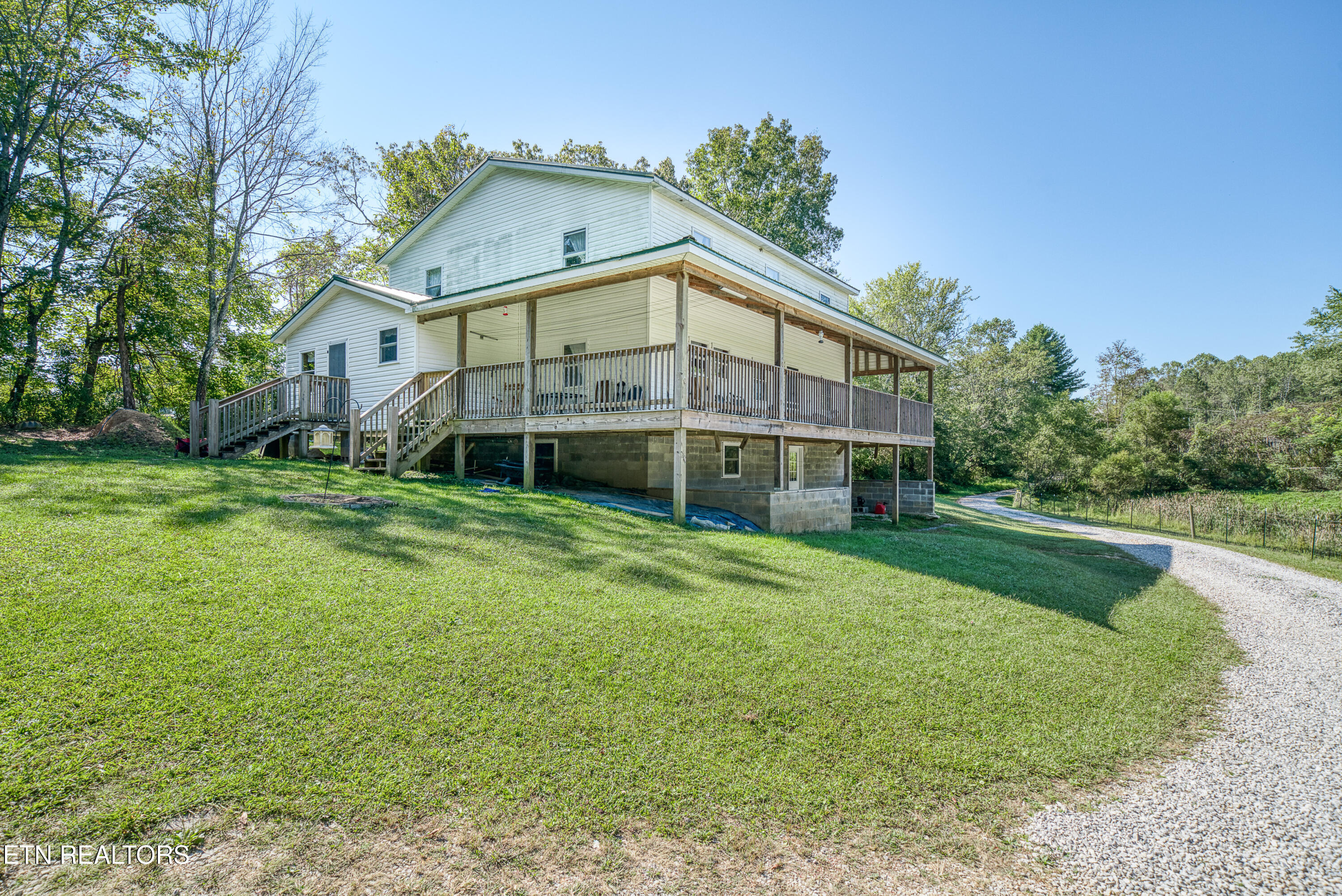 107 Cherry Street Deer Lodge, TN 37726 - Photo 49 of 60 49