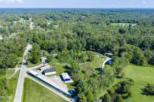 $500,000 | 107 Cherry Street, Deer Lodge, TN 37726