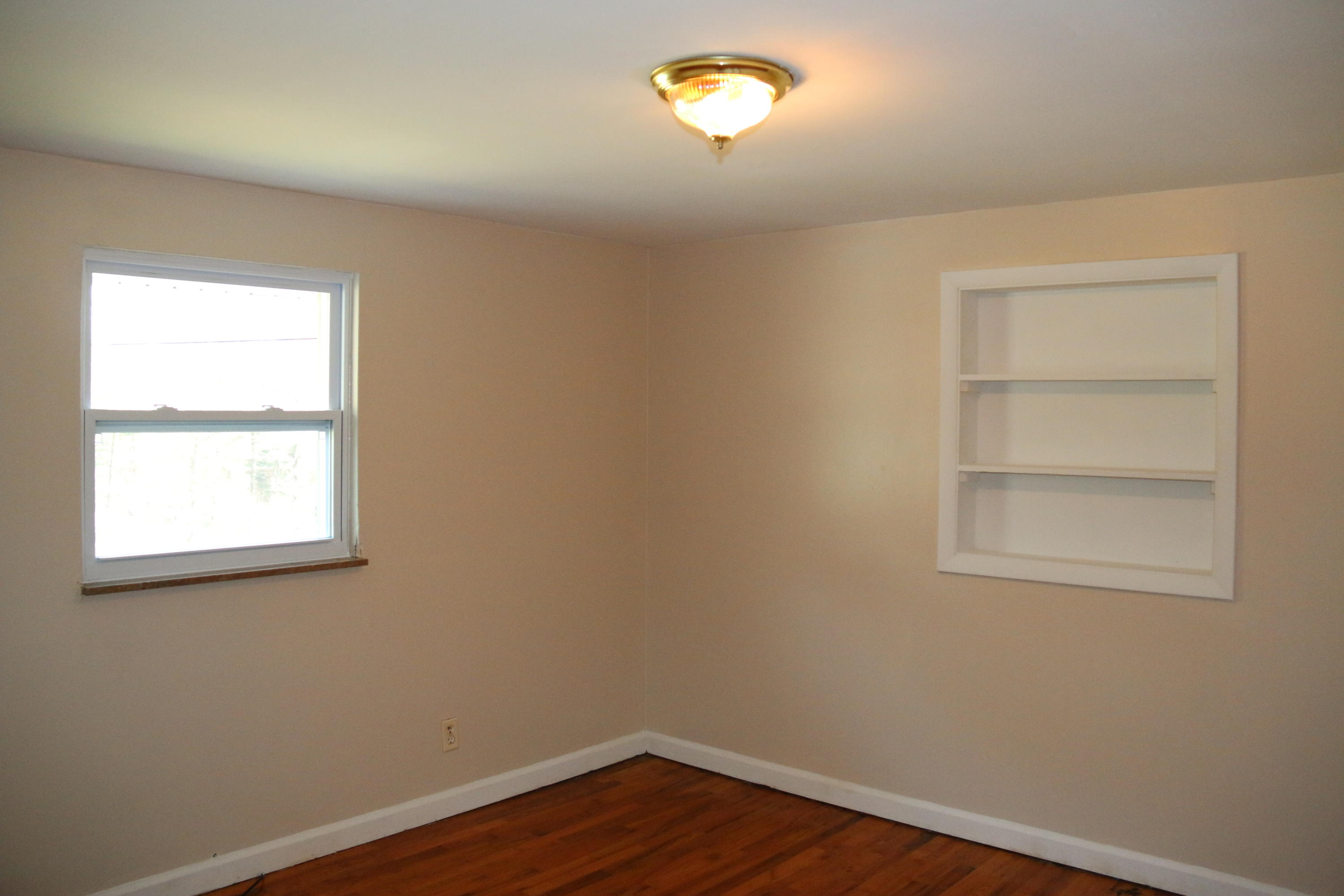 921 Deaderick Road Knoxville, TN 37920 - Photo 13 of 40 IMG_4109