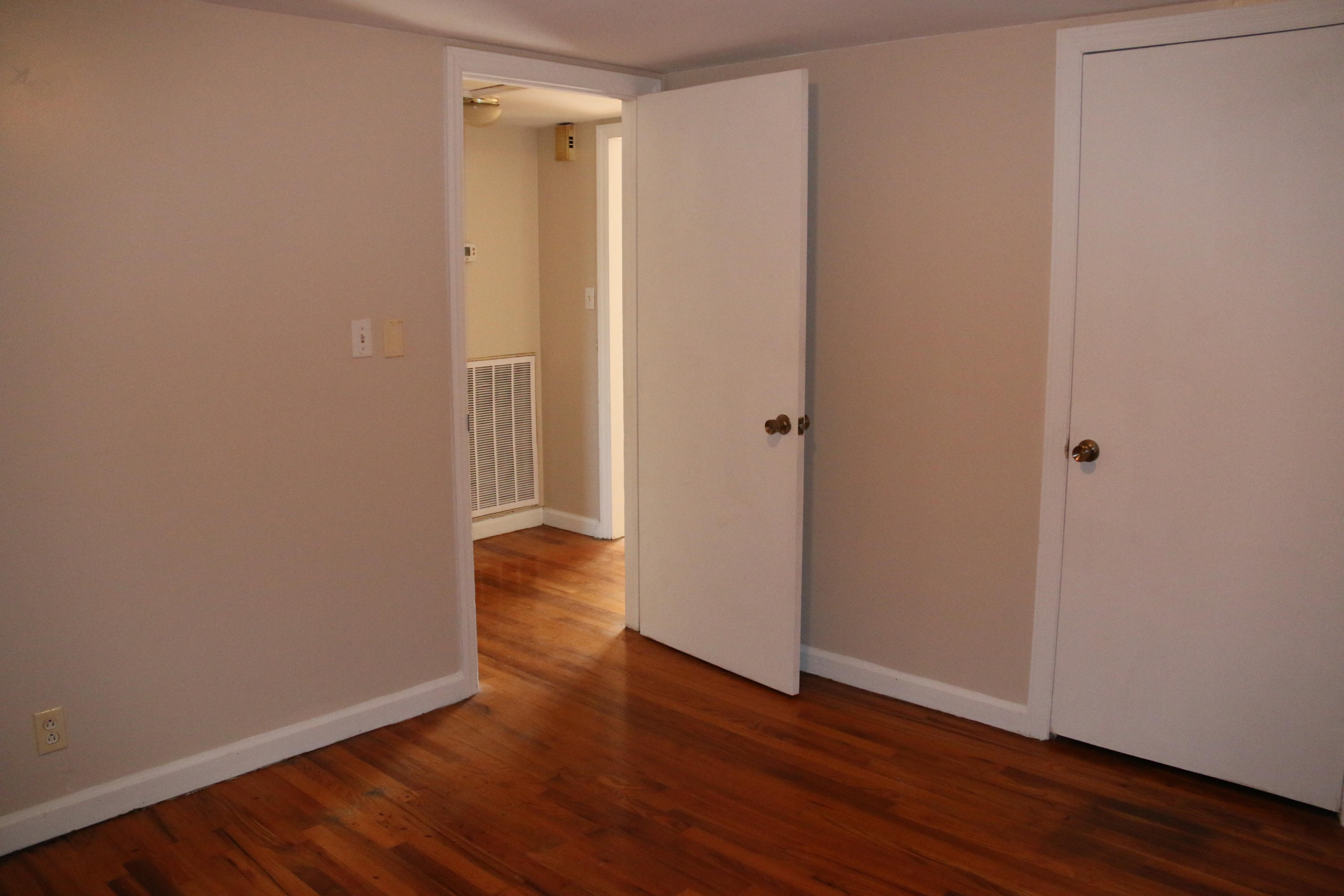 921 Deaderick Road Knoxville, TN 37920 - Photo 16 of 40 IMG_4125