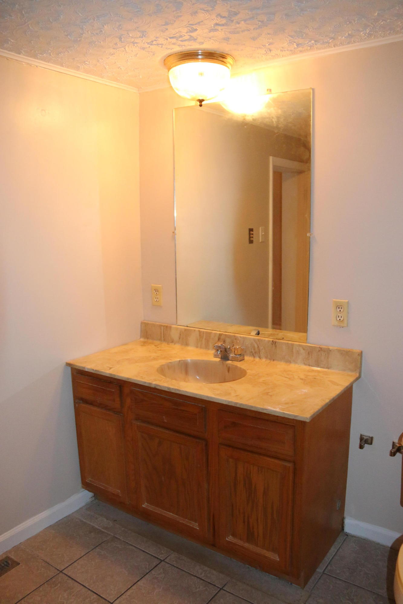 921 Deaderick Road Knoxville, TN 37920 - Photo 25 of 40 IMG_4115
