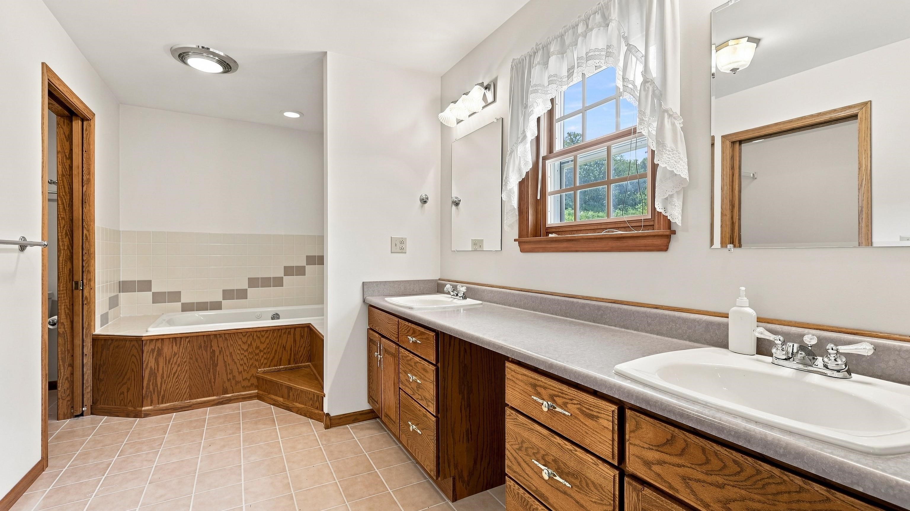 1135 West Menzemer Road Elizabeth, IL 61028 - Photo 24 of 48 Gallery Image 24