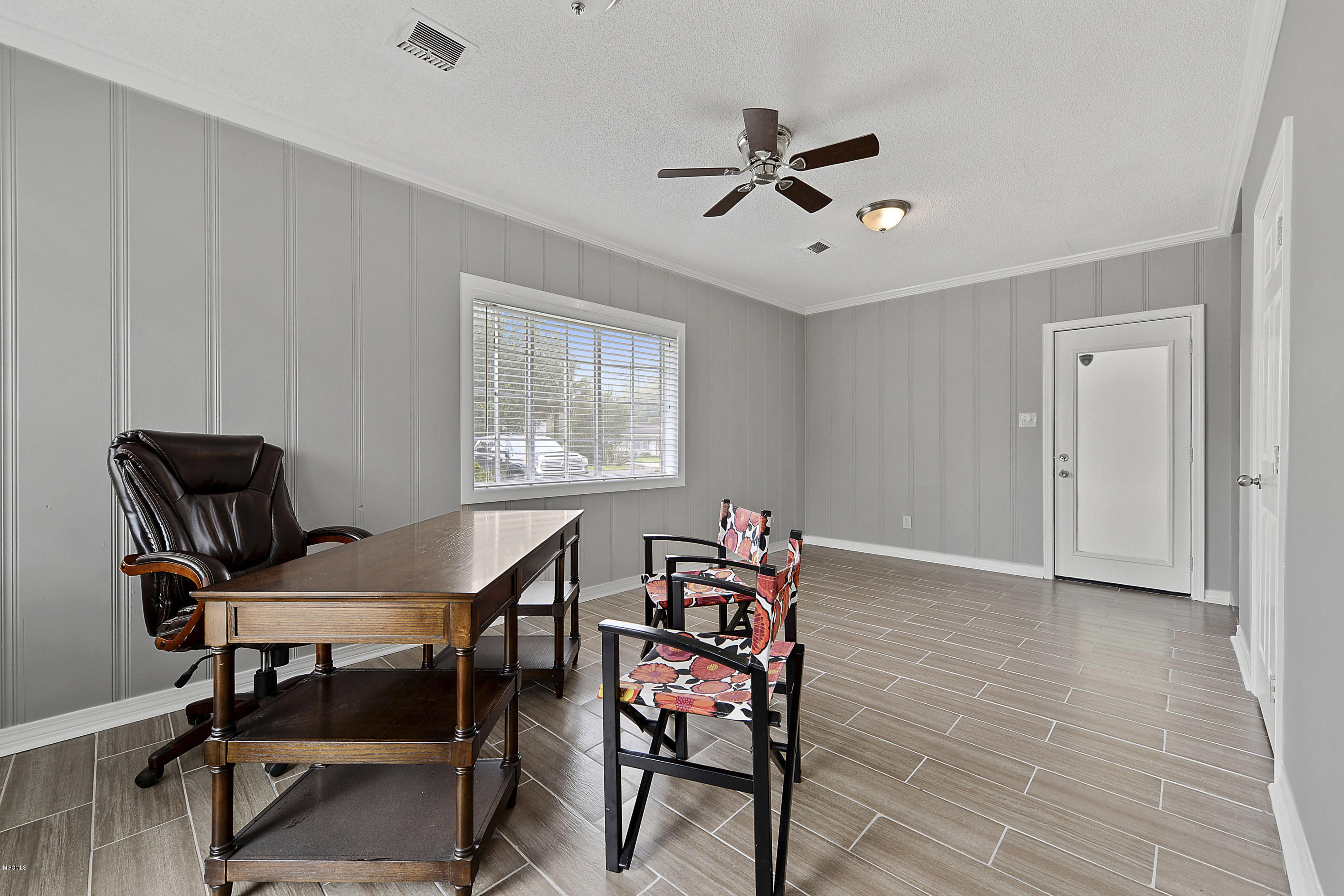 391 Old Popp's Ferry Road Biloxi, MS 39531 - Photo 12 of 21 012