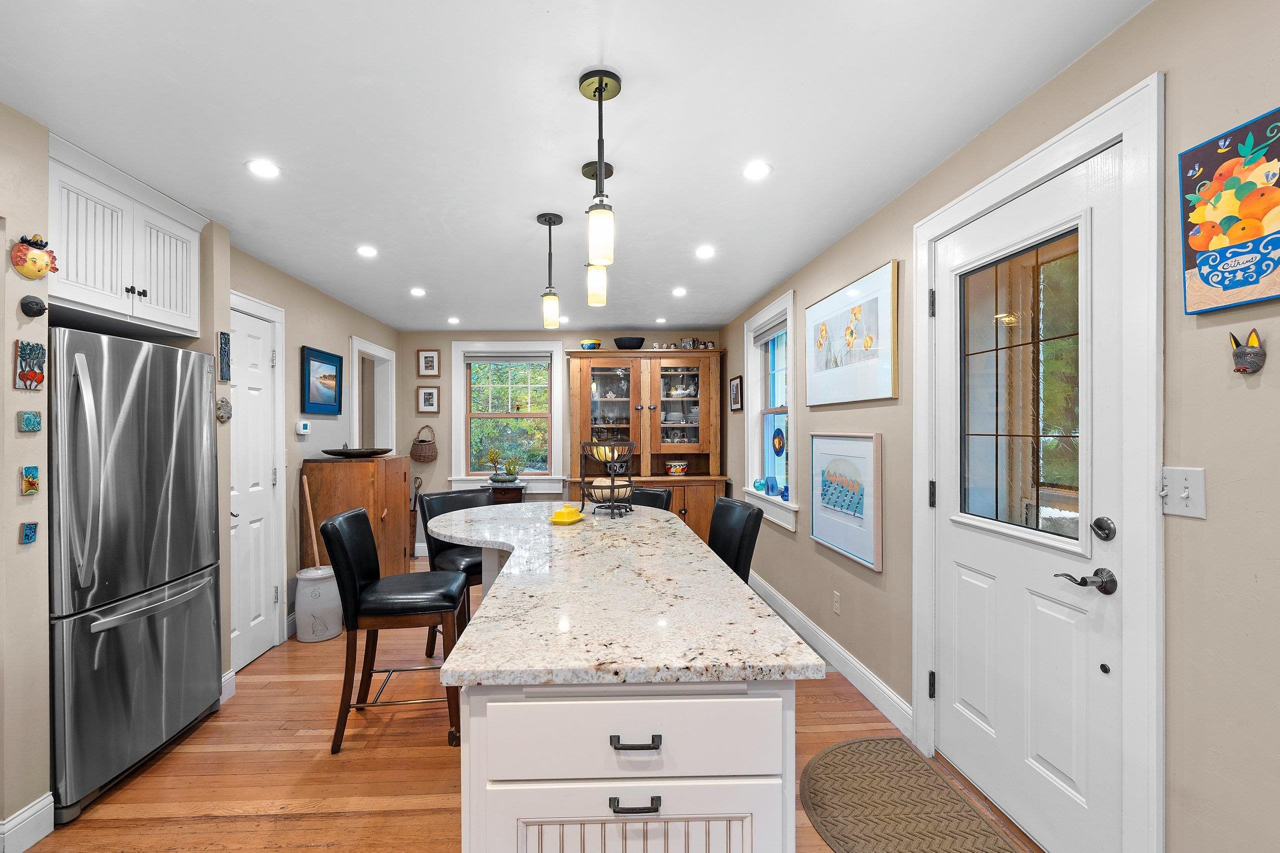 4569 Edgewater Beach Road Green Bay, WI 54311 - Photo 12 of 73 Gallery Image 12