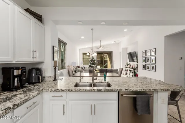 $460,000 | 5070 North 79th Lane, Glendale, AZ 85303