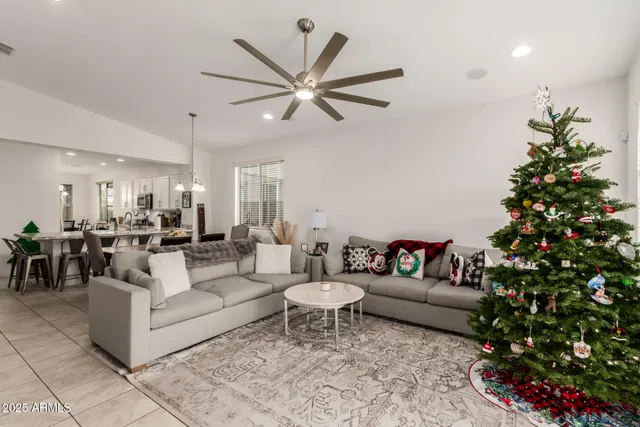 $450,000 | 5070 North 79th Lane, Glendale, AZ 85303