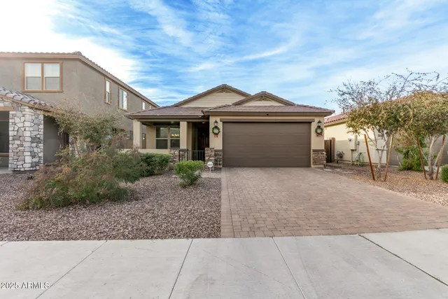 $460,000 | 5070 North 79th Lane, Glendale, AZ 85303