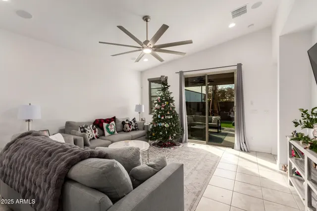 $460,000 | 5070 North 79th Lane, Glendale, AZ 85303