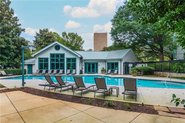 $255,000 | 2870 Pharr Ct S Northwest, Unit 2007, Atlanta, GA 30305