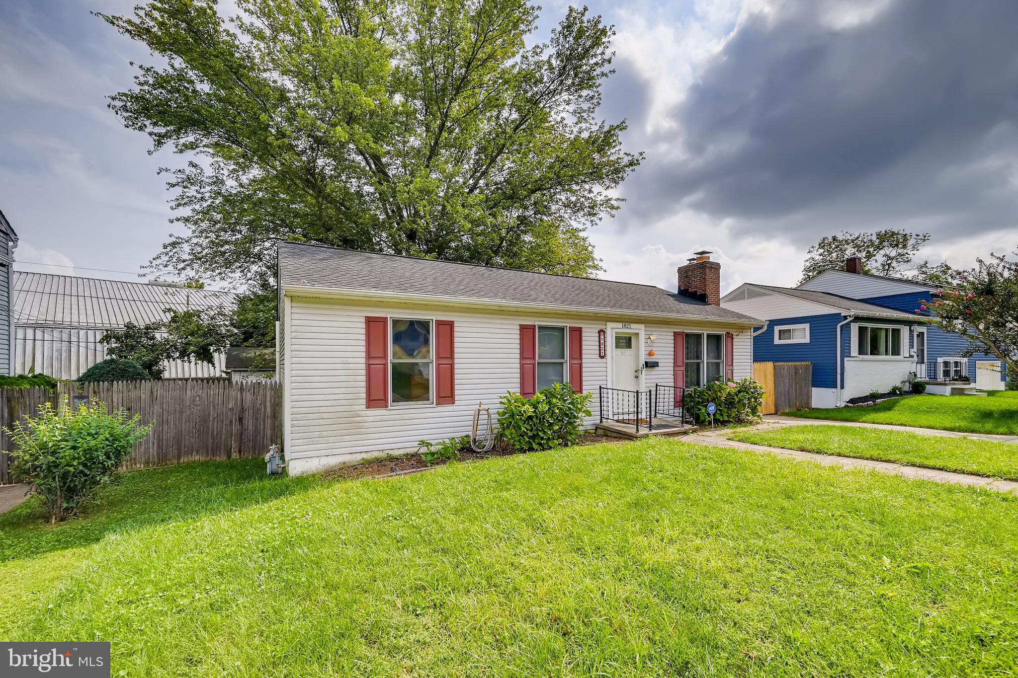 1821 Wycliffe Road Baltimore, MD 21234 - Photo 3 of 27