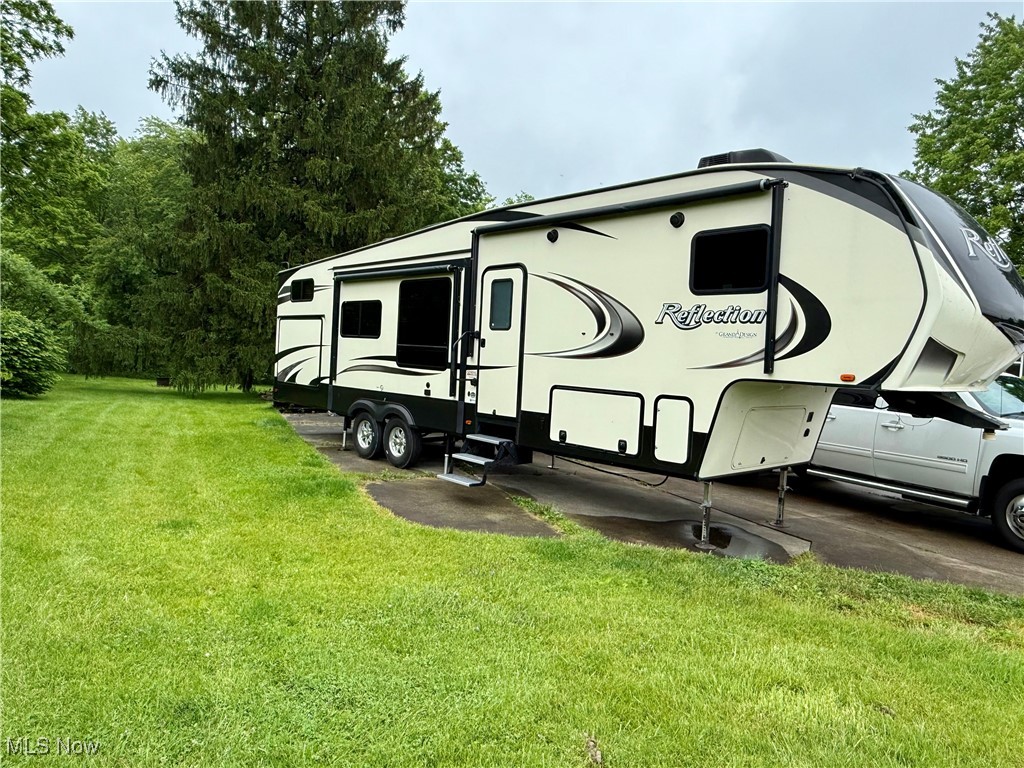 8503 Stanley Road Windham, OH 44288 - Photo 18 of 38 RV parking
