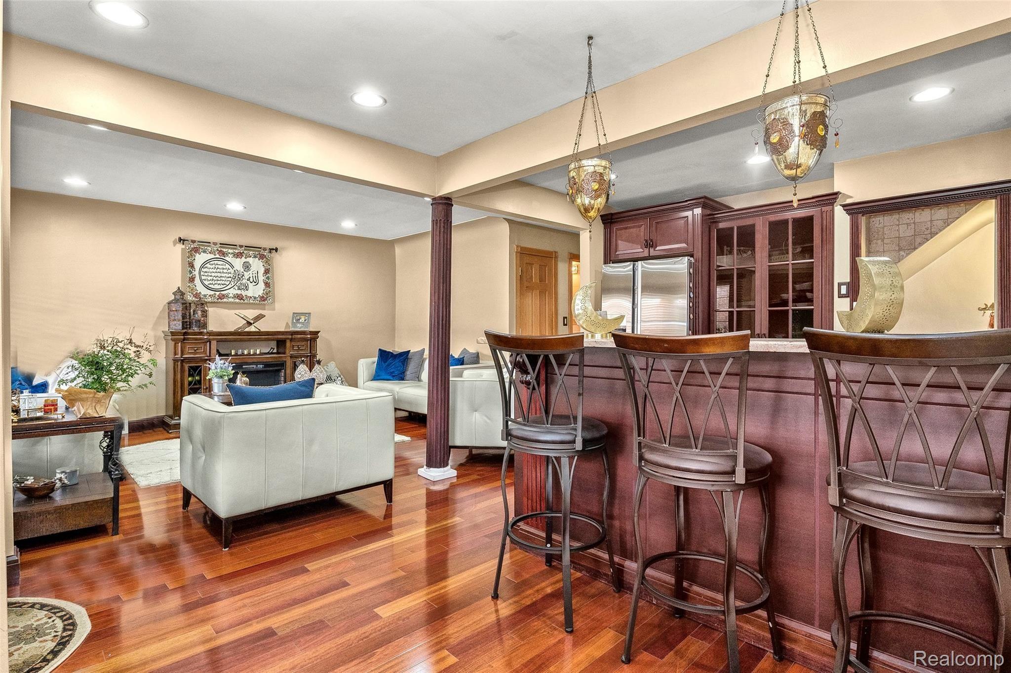 7500 Miller Road Dearborn, MI 48126 - Photo 12 of 35 12.jpg