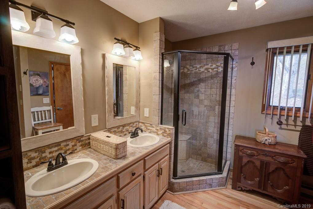 389 Skiview Road Seven Devils, NC 28604 - Photo 20 of 45 Gallery Image 20