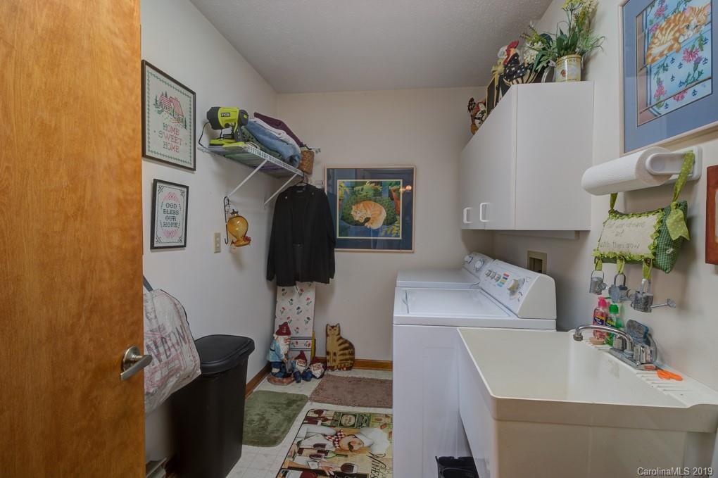 389 Skiview Road Seven Devils, NC 28604 - Photo 23 of 45 Gallery Image 23