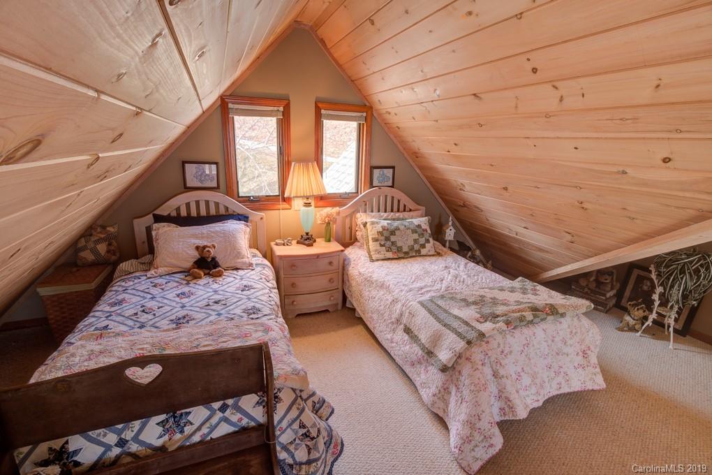 389 Skiview Road Seven Devils, NC 28604 - Photo 24 of 45 Gallery Image 24