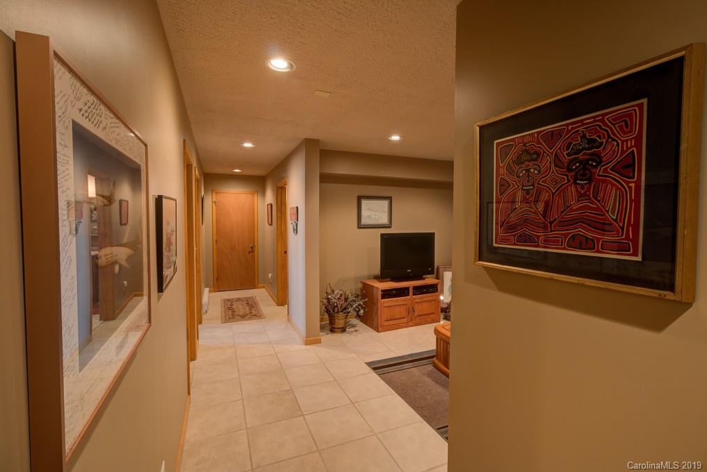 389 Skiview Road Seven Devils, NC 28604 - Photo 31 of 45 Gallery Image 31