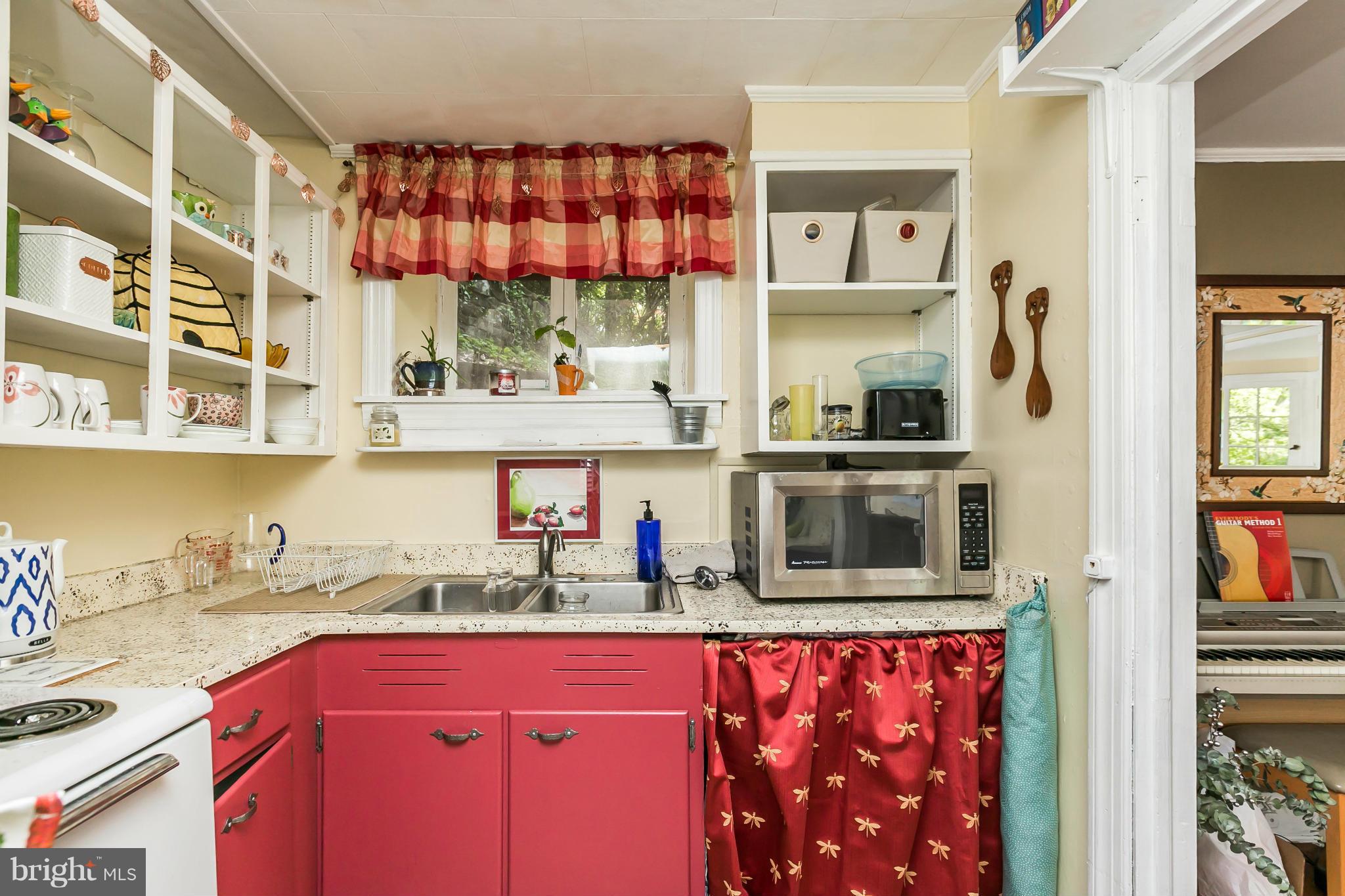 6 Elmwood Road Baltimore, MD 21210 - Photo 9 of 24 Kitchen
