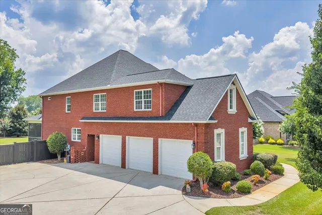 $649,900 | 121 Bridgeway Drive, Warner Robins, GA 31088