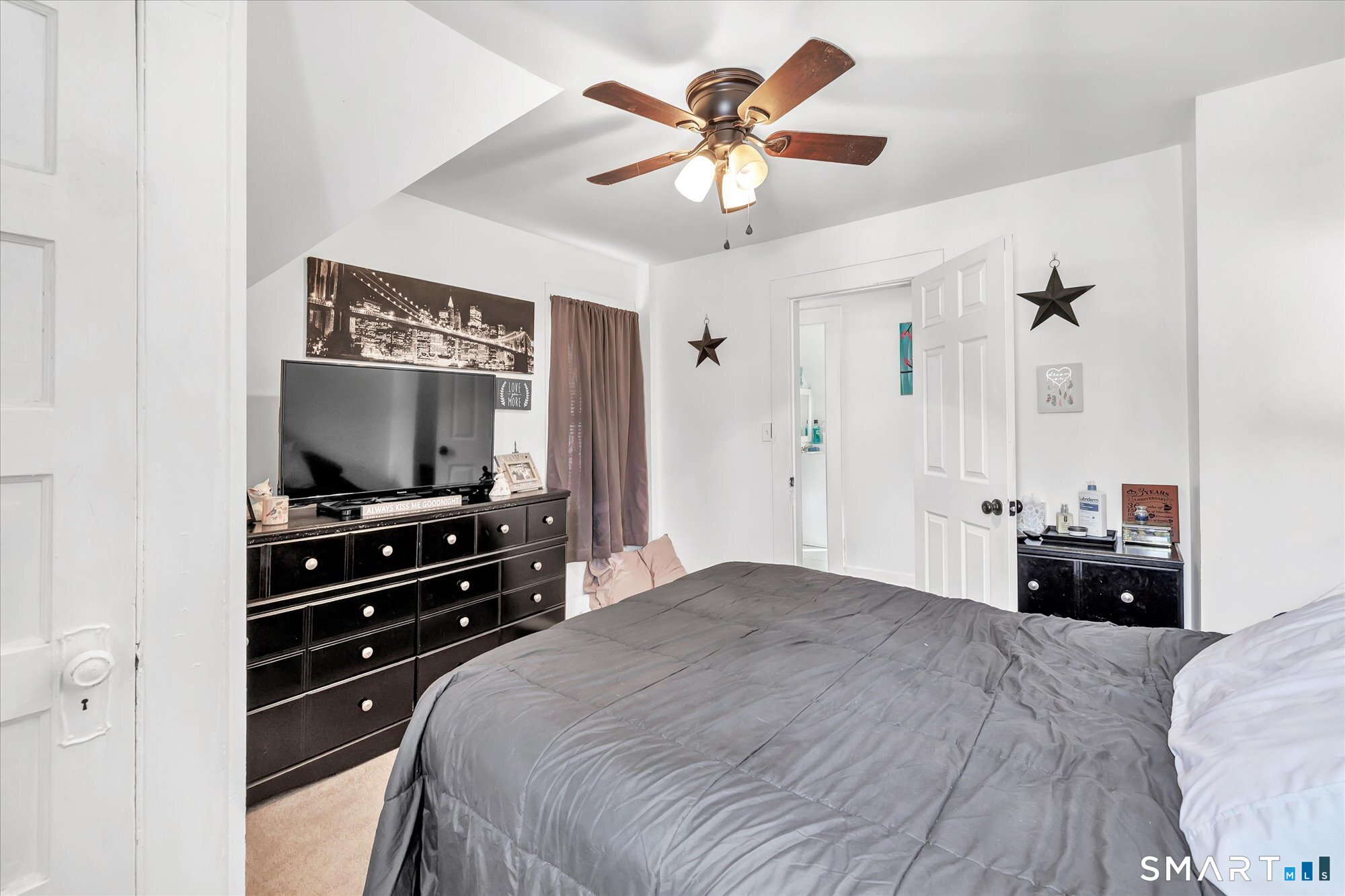 71 Mt Pleasant Street Derby, CT 06418 - Photo 16 of 40