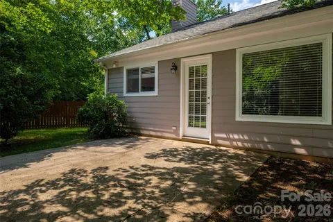 $325,000 | 12133 Cartgate Lane, Charlotte, NC 28273