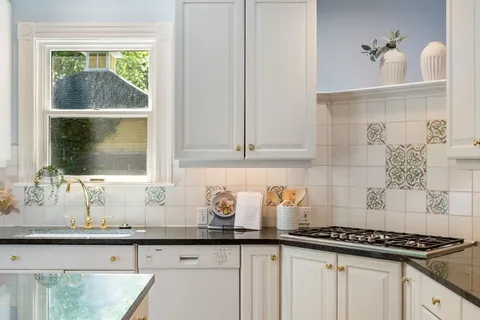 $2,450,000 | 40 Goden Street, Belmont, MA 02478