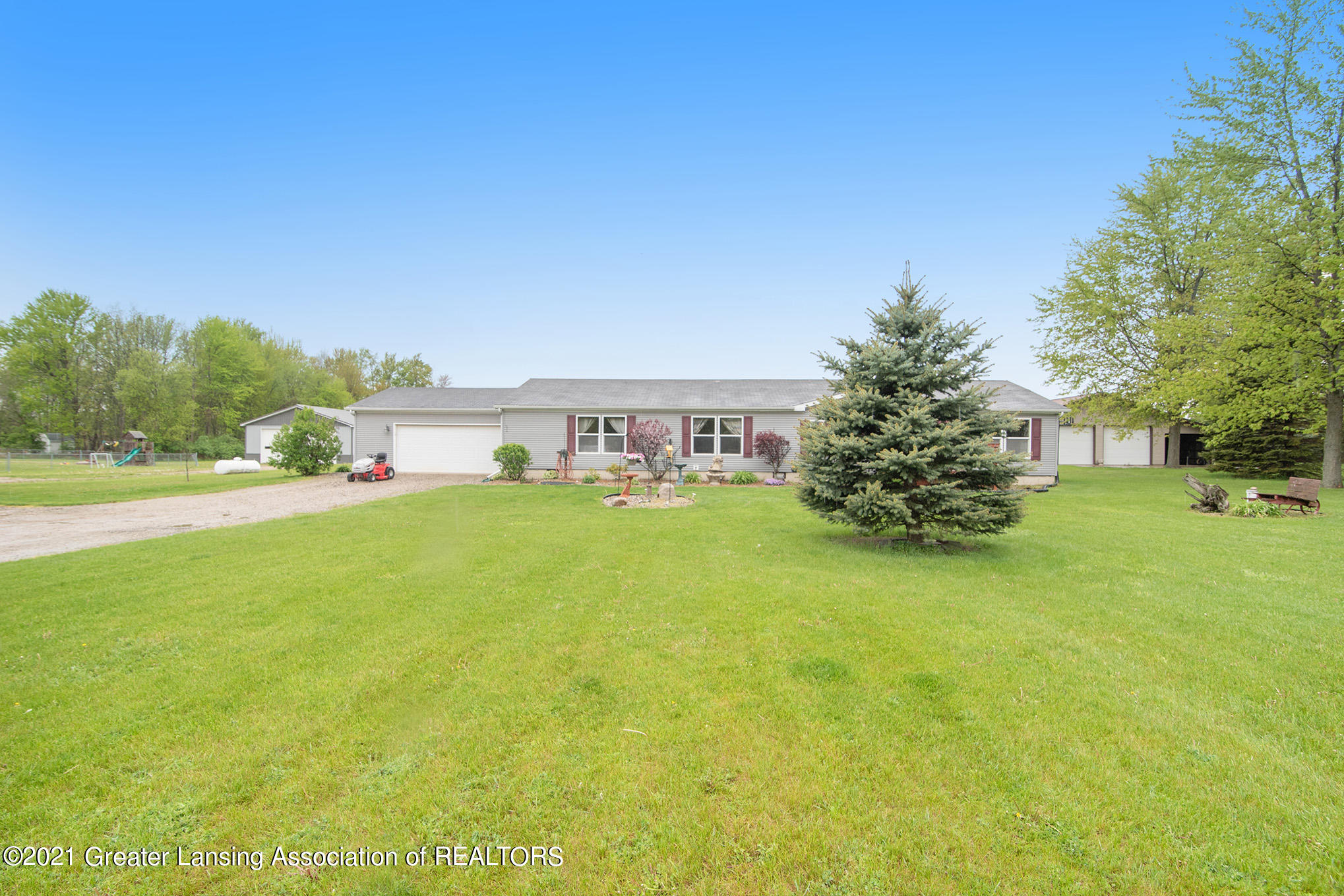 9546 Bond Road Dewitt, MI 48820 - Photo 24 of 38 DSC_2261
