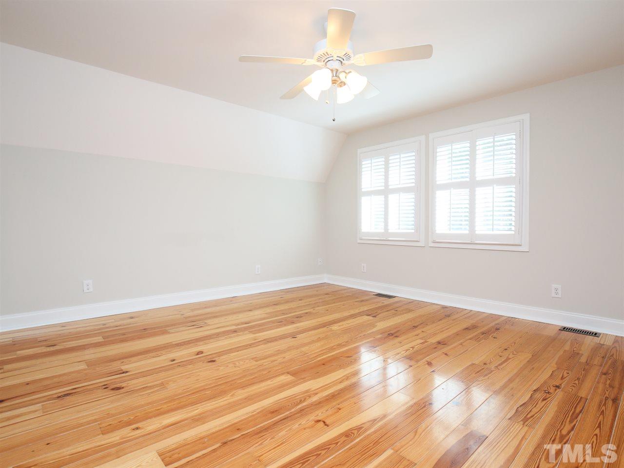 4807 Carteret Drive Raleigh, NC 27612 - Photo 11 of 30