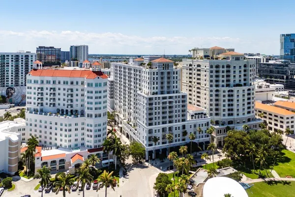 $4,000 | 255 Evernia Street, Unit 306, West Palm Beach, FL 33401