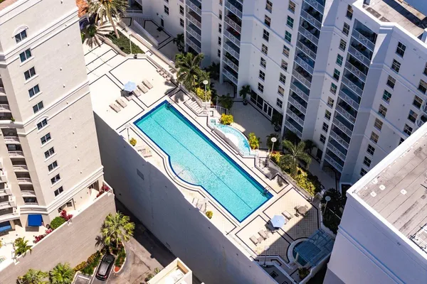 $4,000 | 255 Evernia Street, Unit 306, West Palm Beach, FL 33401
