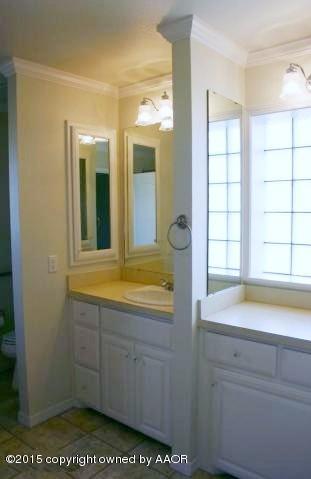 25401 Adkisson Road Canyon, TX 79015 - Photo 15 of 36 15-Master Bath