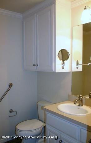 25401 Adkisson Road Canyon, TX 79015 - Photo 26 of 36 27-Bathroom 2