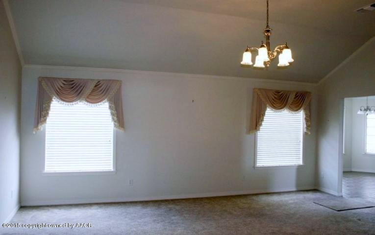 25401 Adkisson Road Canyon, TX 79015 - Photo 5 of 36 5-Living 3